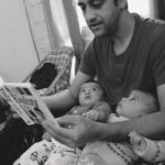 father-reading-to-children