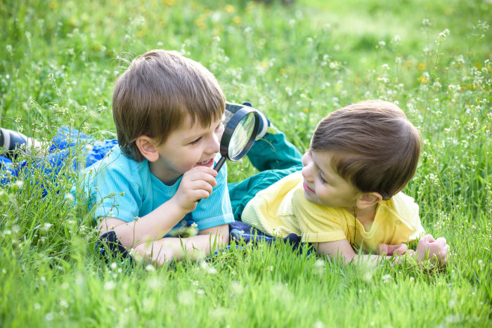 outdoor play go mommy