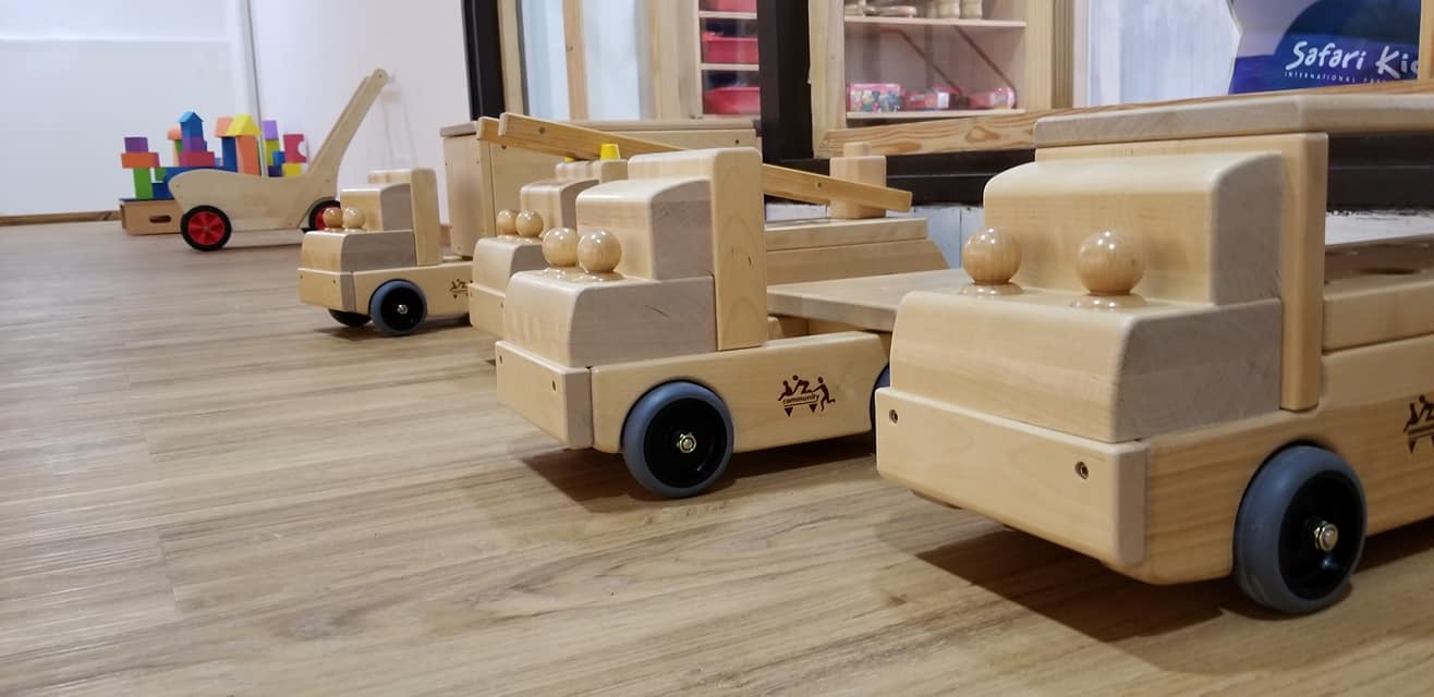 toys
